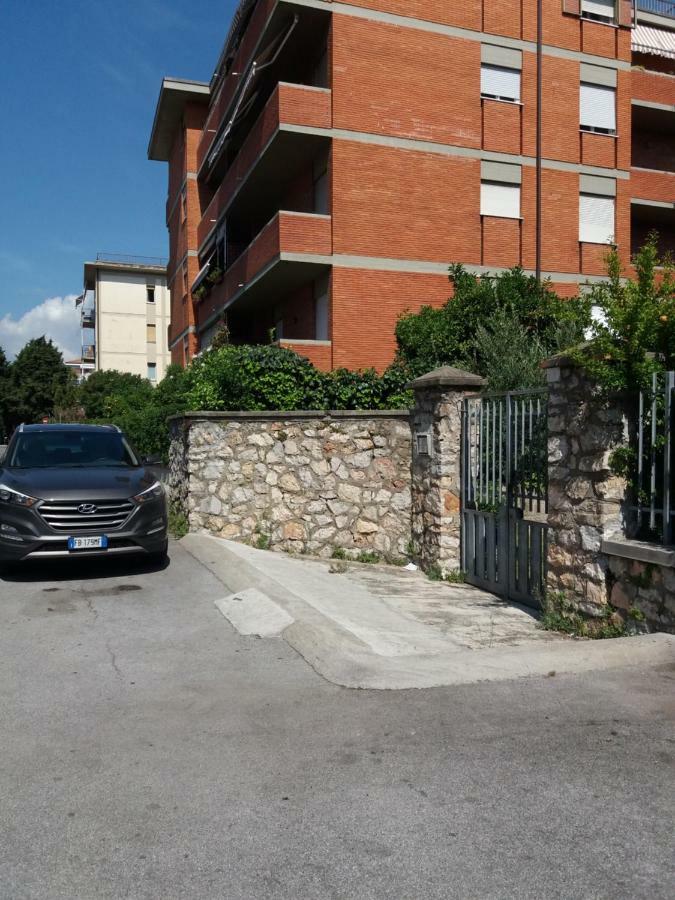 Casa Vacanze Lida Marina Di Carrara Luaran gambar